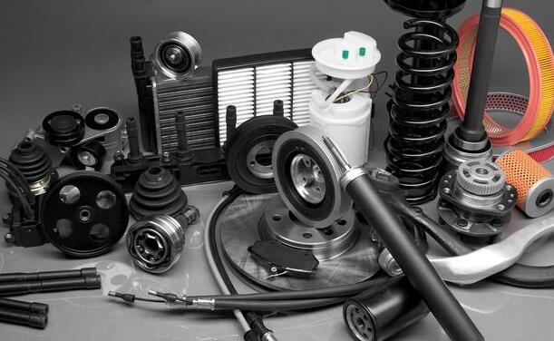 汽车在修配轴承前，应首先检查轴承座孔是否符合要求